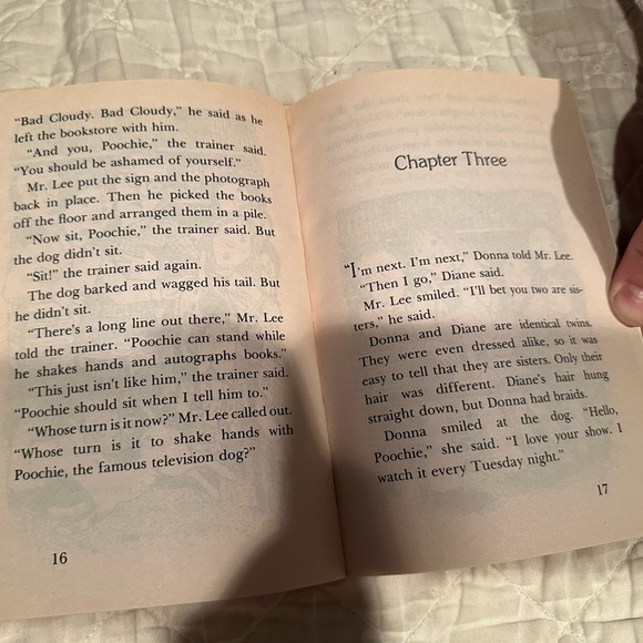 Cam Jansen and the mystery of the television dog - Picture 6 of 10